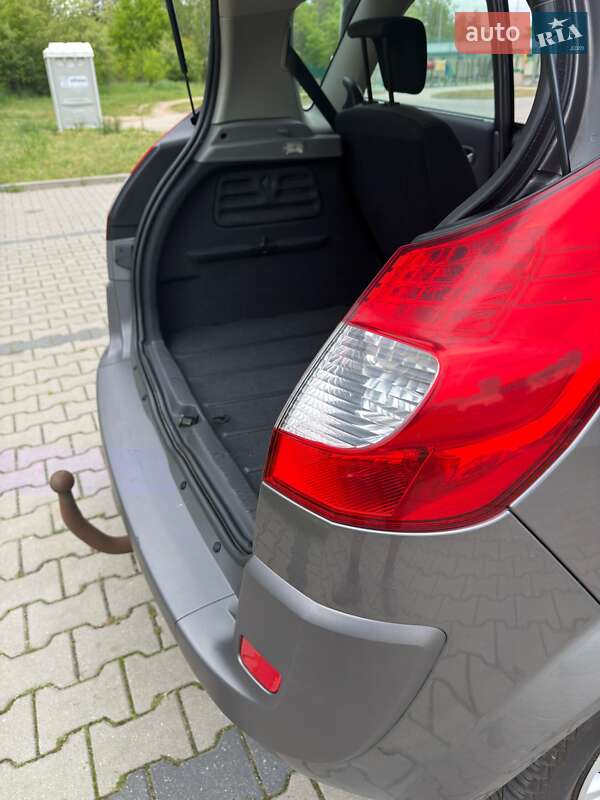 Мінівен Renault Scenic 2008 в Чернігові