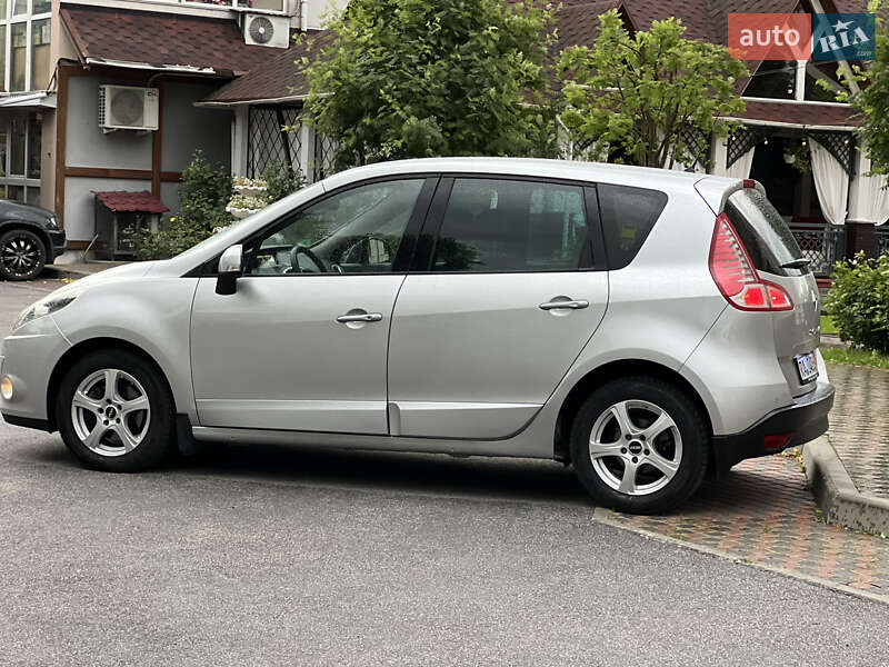 Минивэн Renault Scenic 2010 в Виннице