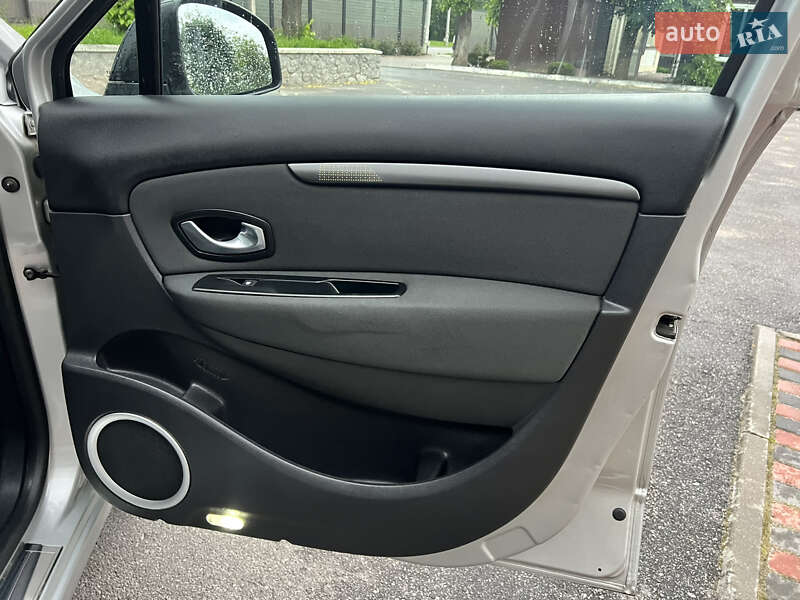 Минивэн Renault Scenic 2010 в Виннице
