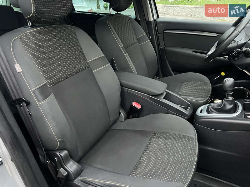 Минивэн Renault Scenic 2010 в Виннице