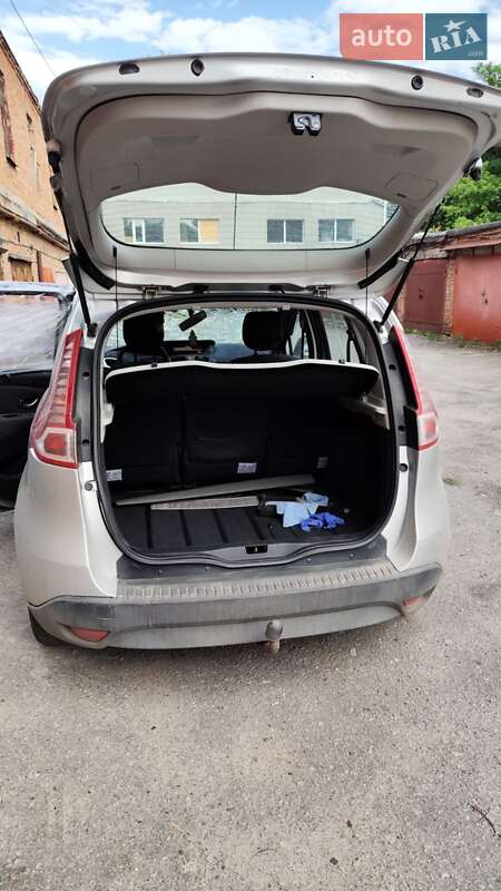 Мінівен Renault Scenic 2010 в Харкові