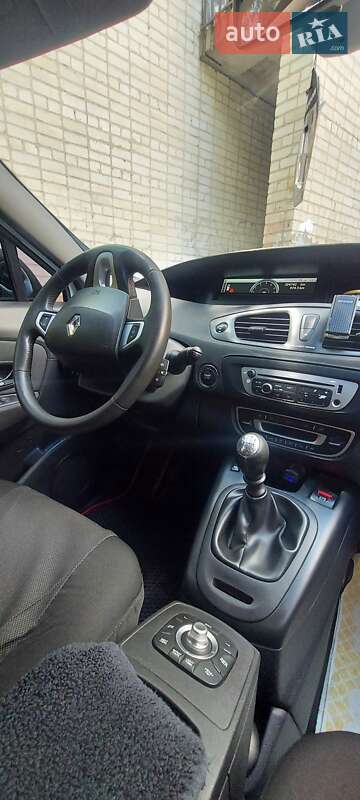 Минивэн Renault Scenic 2012 в Кропивницком