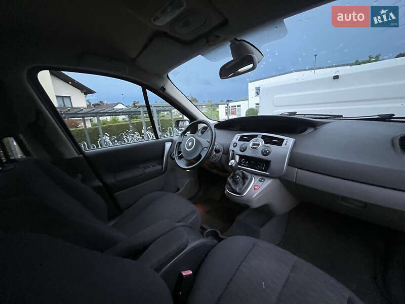 Минивэн Renault Scenic 2006 в Луцке