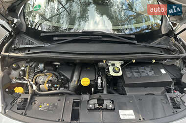 Минивэн Renault Scenic 2010 в 