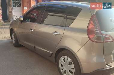 Мінівен Renault Scenic 2009 в 