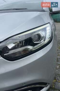 Минивэн Renault Scenic 2017 в 