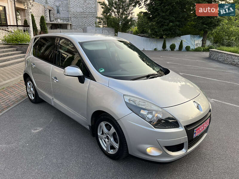 Минивэн Renault Scenic 2010 в Виннице