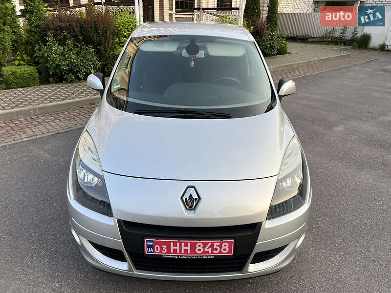 Минивэн Renault Scenic 2010 в Виннице