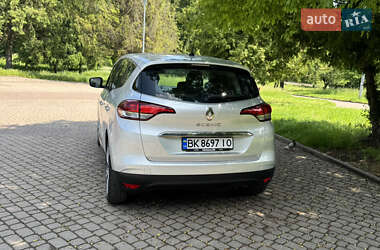Минивэн Renault Scenic 2016 в 