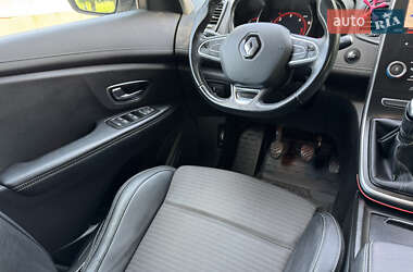 Минивэн Renault Scenic 2016 в 