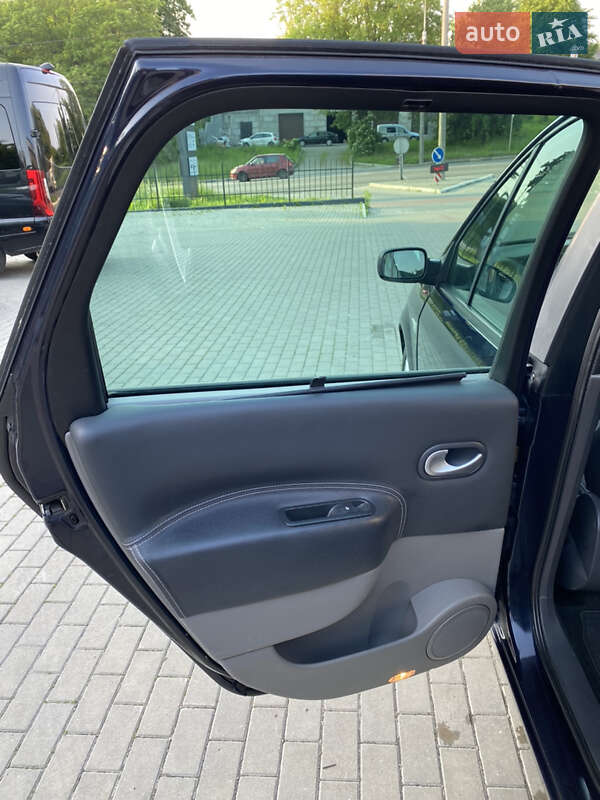 Минивэн Renault Scenic 2009 в Ровно