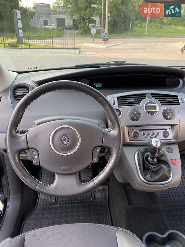 Минивэн Renault Scenic 2009 в Ровно