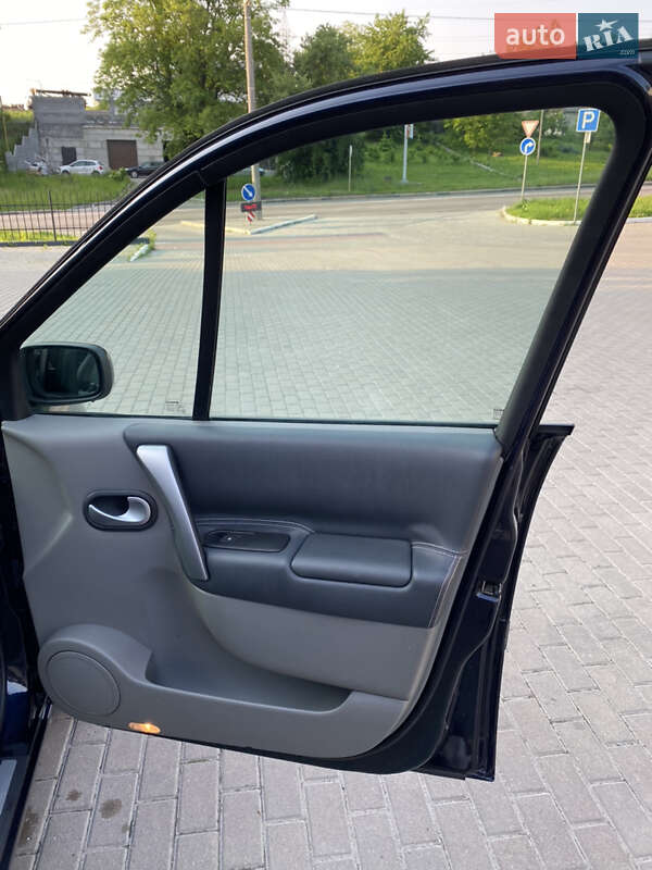 Минивэн Renault Scenic 2009 в Ровно
