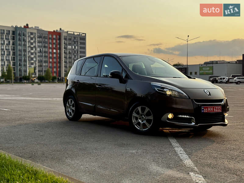 Мінівен Renault Scenic 2013 в Києві