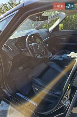Минивэн Renault Scenic 2016 в 