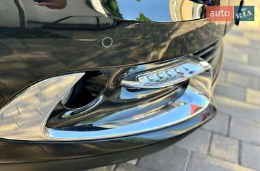 Минивэн Renault Scenic 2012 в 