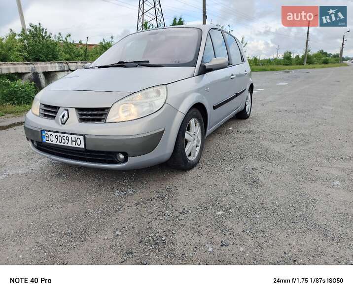 Мінівен Renault Scenic 2004 в Шепетівці