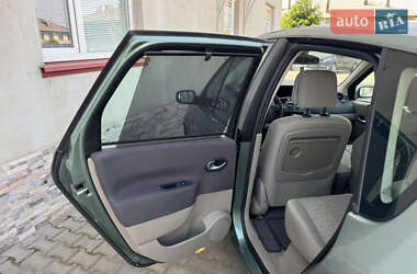 Мінівен Renault Scenic 2004 в 