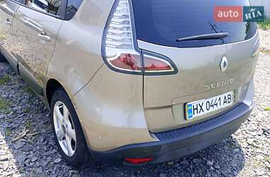 Мінівен Renault Scenic 2012 в 