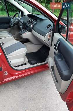 Минивэн Renault Scenic 2003 в 