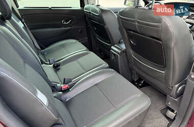 Минивэн Renault Scenic 2013 в 