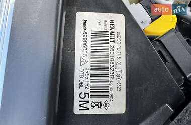 Минивэн Renault Scenic 2013 в 