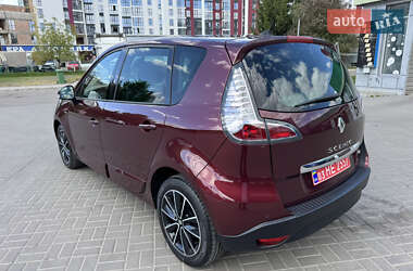 Минивэн Renault Scenic 2013 в 
