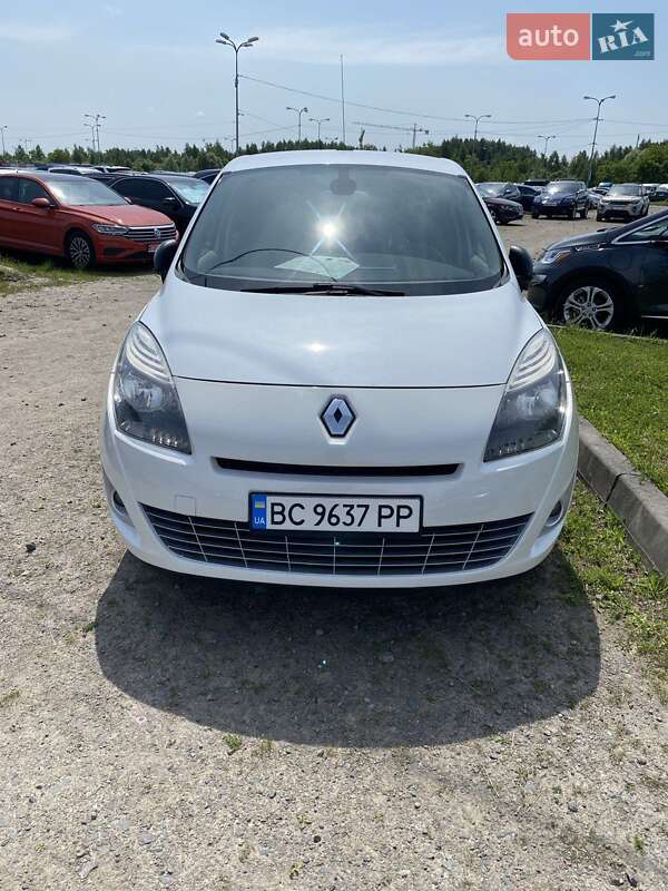 Renault Scenic 2012
