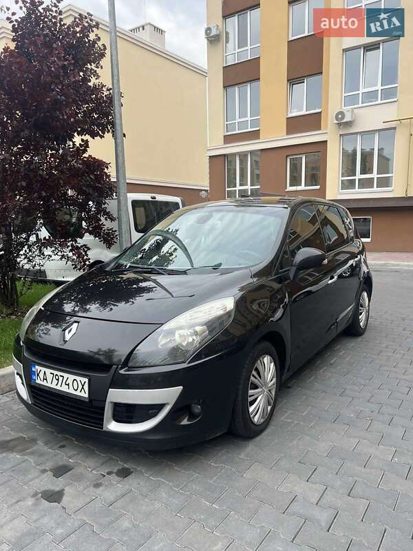 Минивэн Renault Scenic 2010 в Киеве