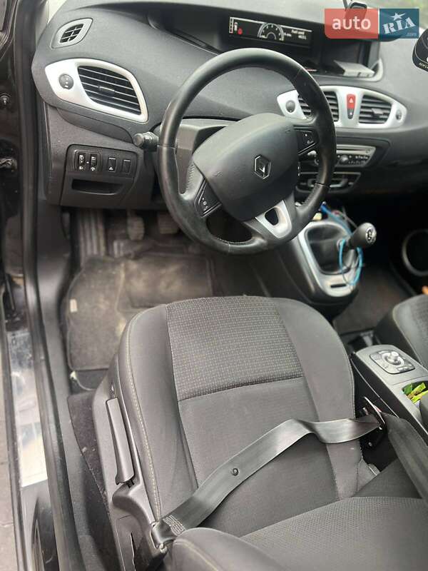 Минивэн Renault Scenic 2010 в Киеве