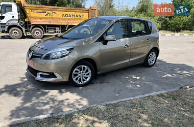 Минивэн Renault Scenic 2013 в 