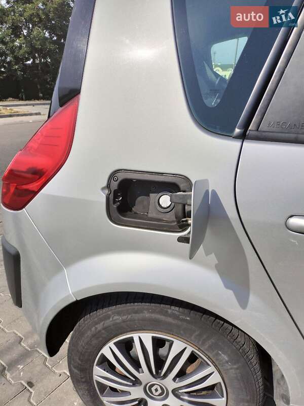 Мінівен Renault Scenic 2006 в Хмельницькому