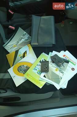Минивэн Renault Scenic 2005 в 