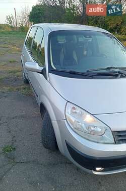 Минивэн Renault Scenic 2005 в 