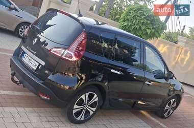 Минивэн Renault Scenic 2011 в 