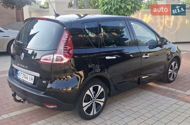 Минивэн Renault Scenic 2011 в 