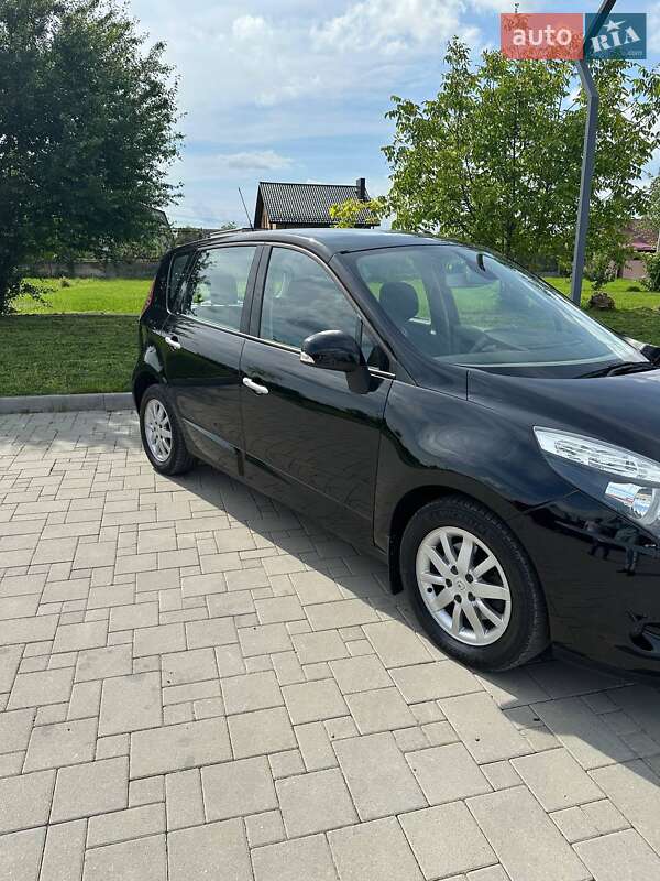 Минивэн Renault Scenic 2011 в Здолбунове