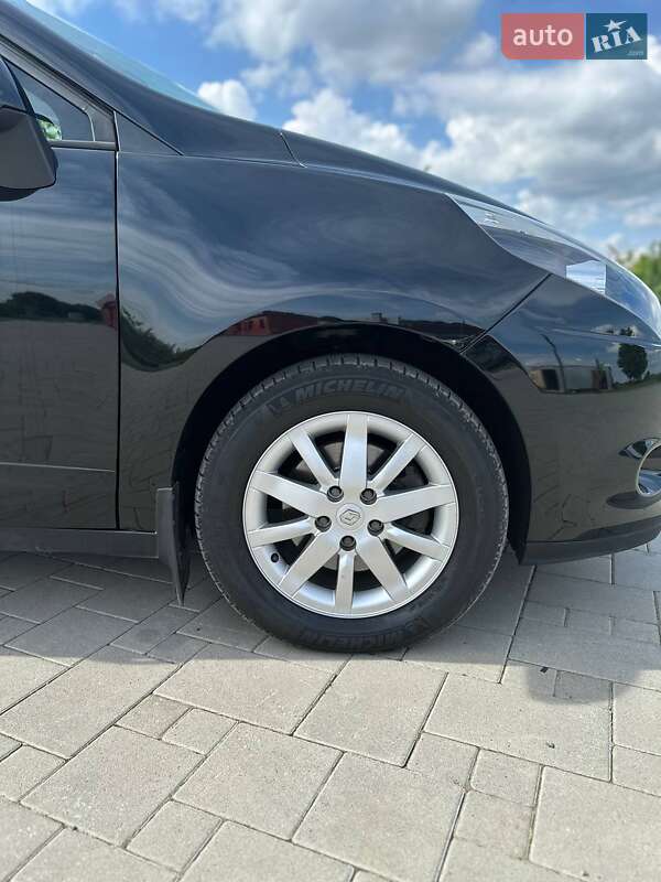 Минивэн Renault Scenic 2011 в Здолбунове
