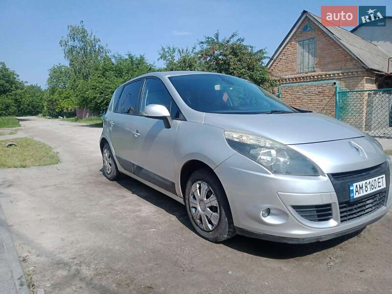 Минивэн Renault Scenic 2009 в Бердичеве