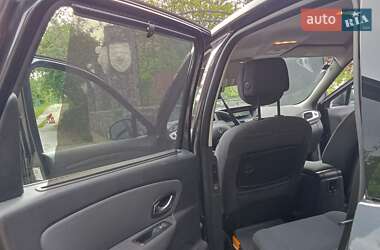 Минивэн Renault Scenic 2010 в 