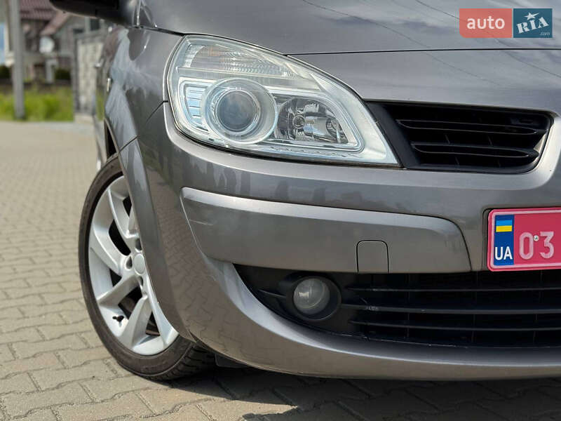 Минивэн Renault Scenic 2008 в Ровно