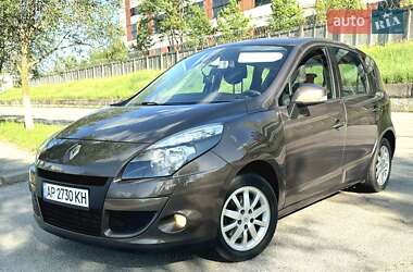 Мінівен Renault Scenic 2010 в Запоріжжі