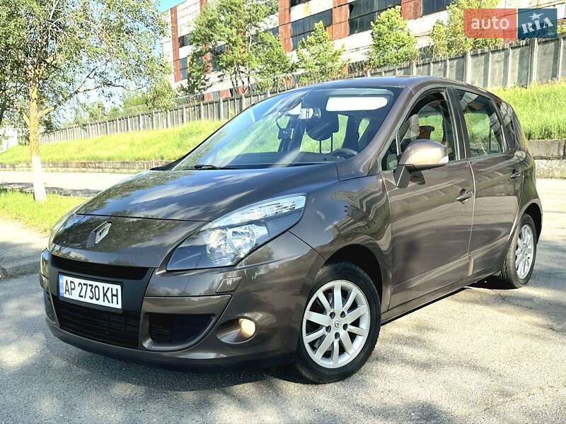 Мінівен Renault Scenic 2010 в 