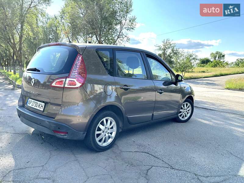 Мінівен Renault Scenic 2010 в Запоріжжі