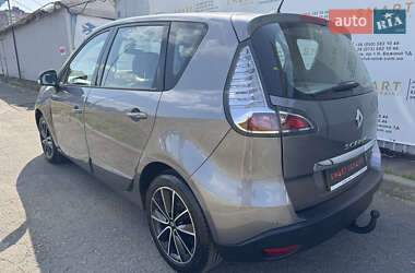 Минивэн Renault Scenic 2012 в 