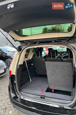 Мінівен Renault Scenic 2013 в 