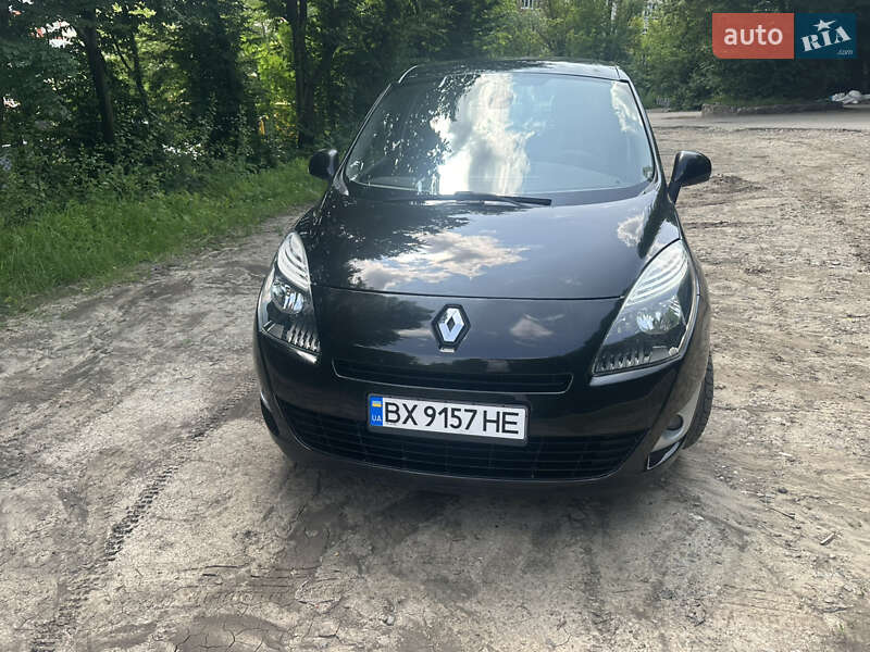 Мінівен Renault Scenic 2011 в Хмельницькому