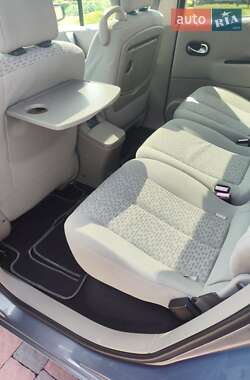 Минивэн Renault Scenic 2006 в 