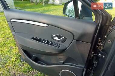 Минивэн Renault Scenic 2010 в Вараше