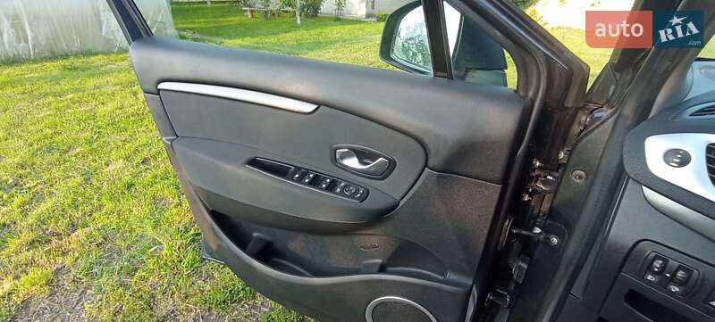 Renault Scenic 2010